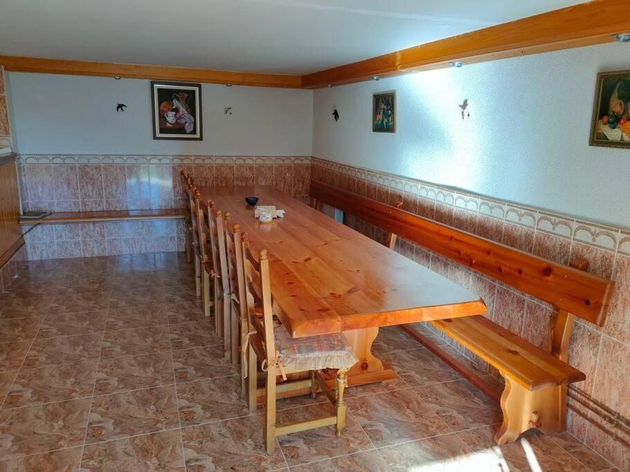 Vivienda De Uso Turistico En Entorno Maravilloso Huerta Del Rey Exterior photo
